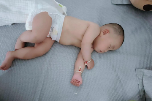 衡水宝宝肠胀气的症状